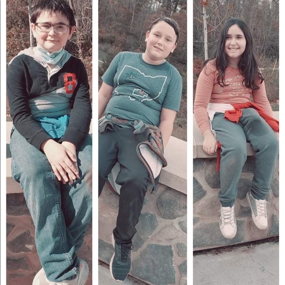 Meet your Posher, Stacie - Picture 3 of 5